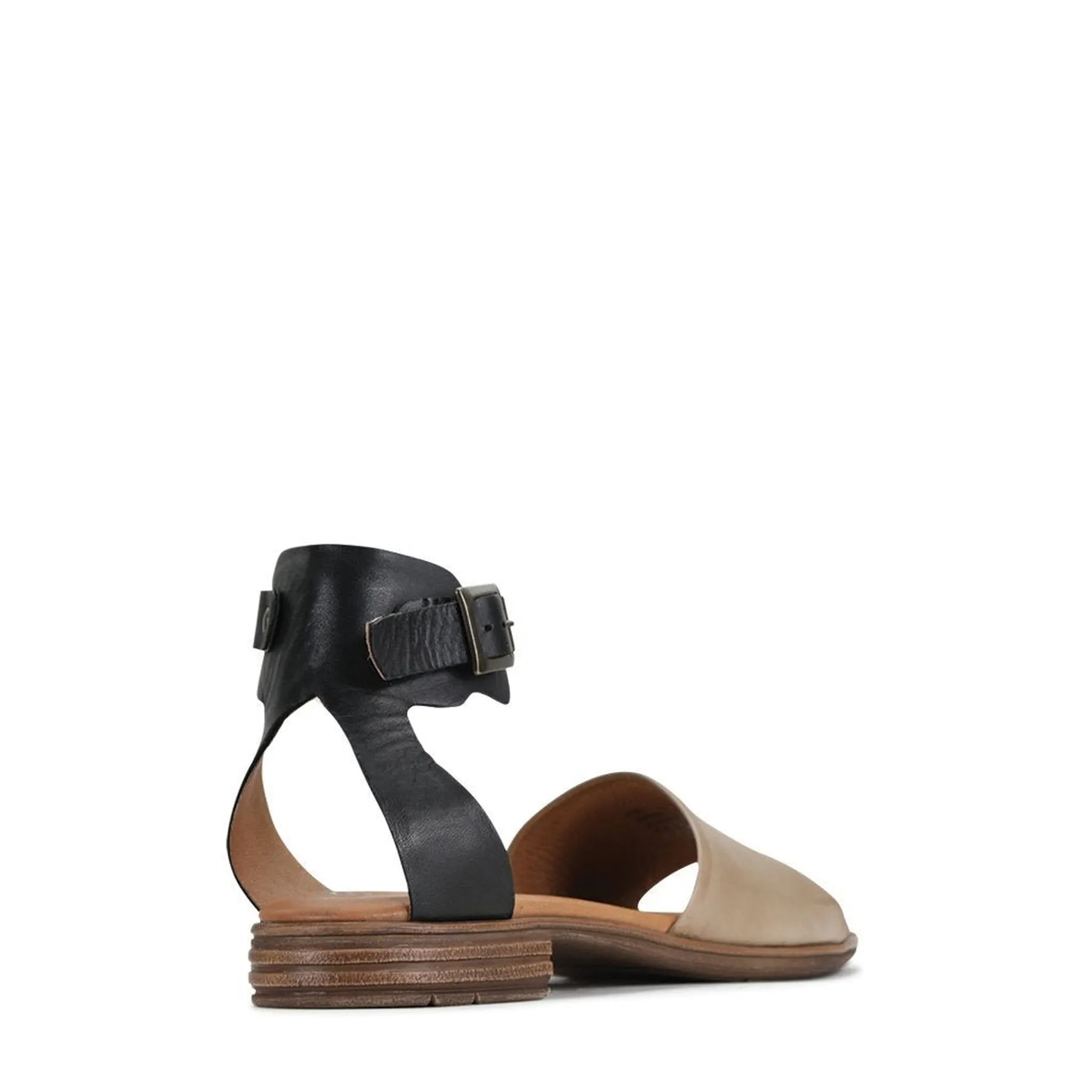 ILOS ANKLE STRAP. LEATHER SANDALS