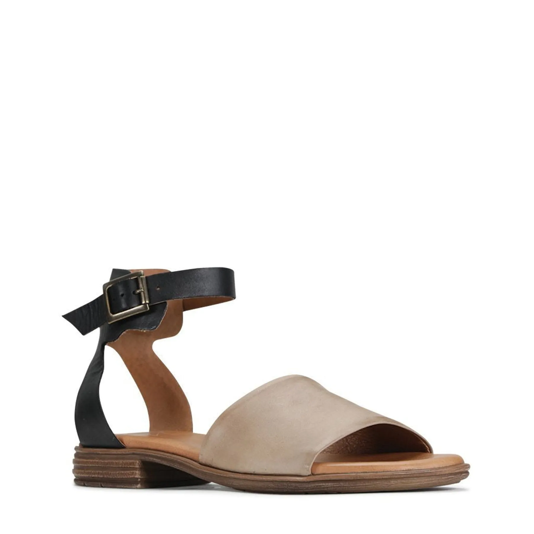 ILOS ANKLE STRAP. LEATHER SANDALS