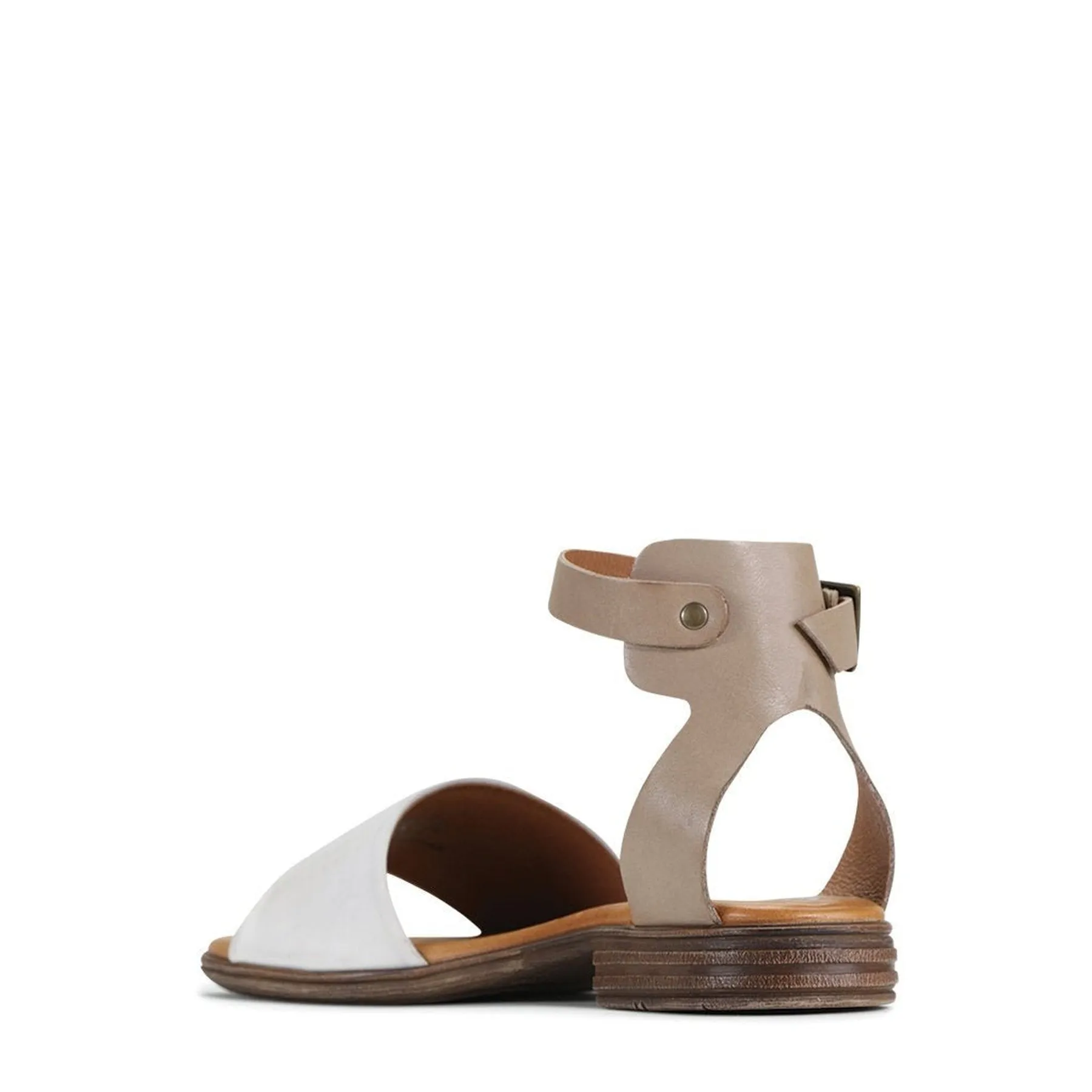 ILOS ANKLE STRAP. LEATHER SANDALS