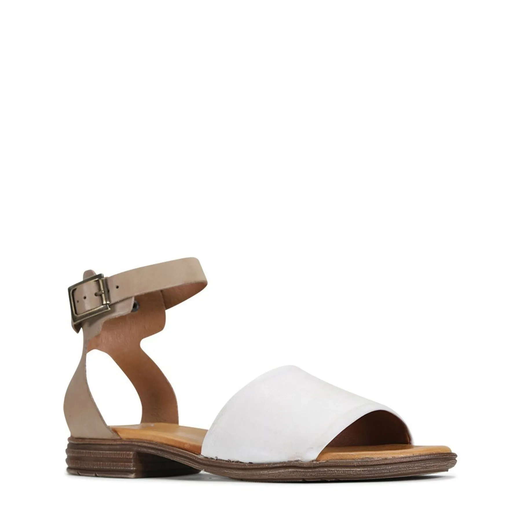 ILOS ANKLE STRAP. LEATHER SANDALS