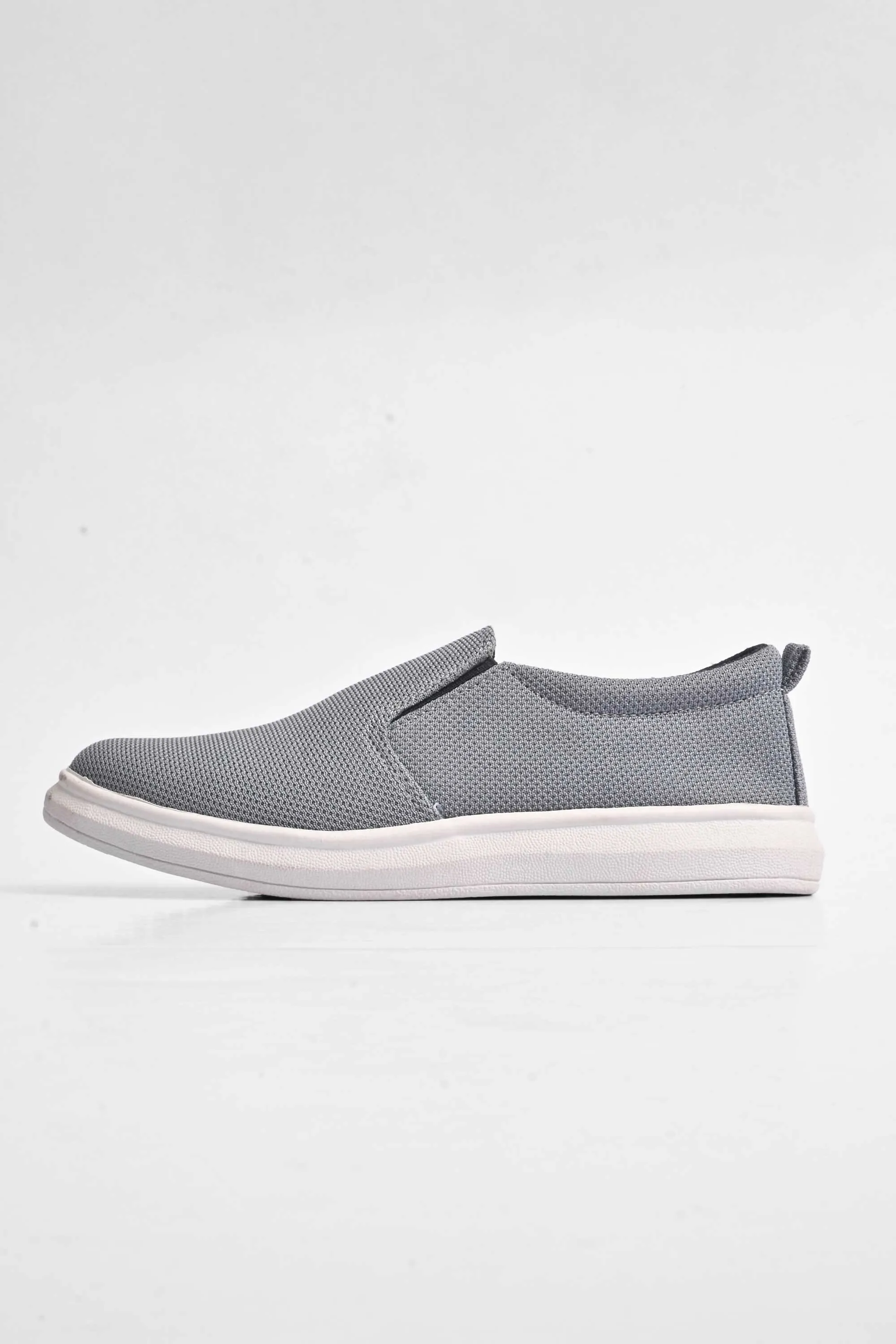 Men's Classic Comfortable Slip On Sneaker Shoes