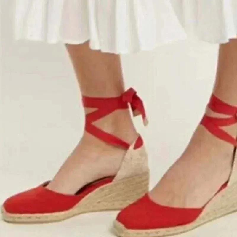 Platform Heels: Bottom Strap Ladies Sandals - Stylish & Comfortable