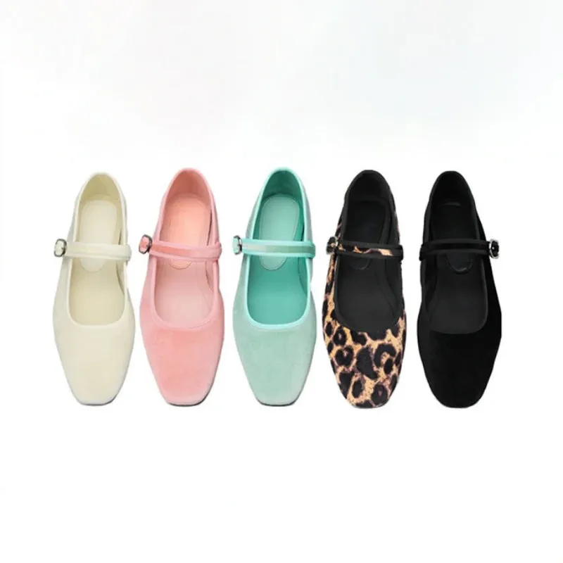 Soft and Comfortable Leopard Print Ballet Flats for Women